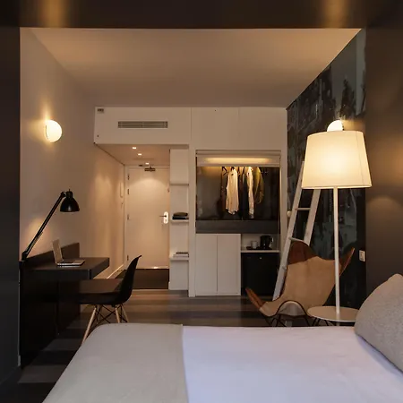 Sixties Ramblas Hotel