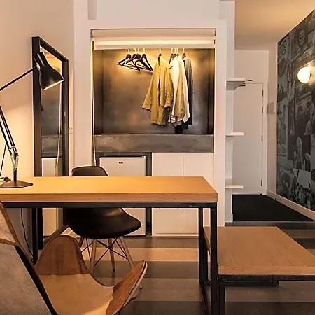 Sixties Ramblas Otel 3*
