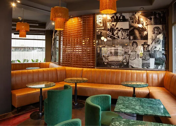 Sixties Ramblas 3* برشلونة