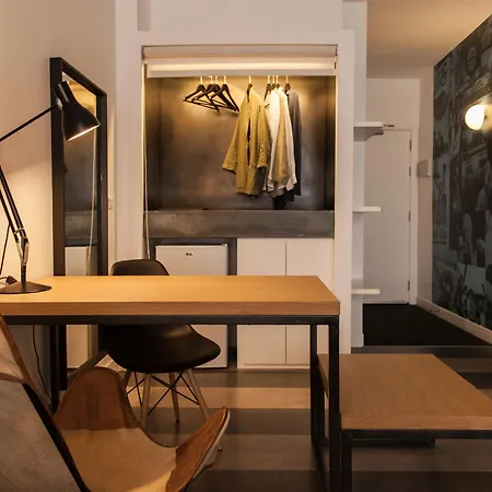 Sixties Ramblas Hotel